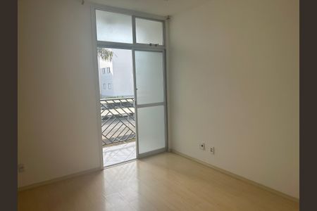 Apartamento à venda com 65m², 2 quartos e 1 vagaSala