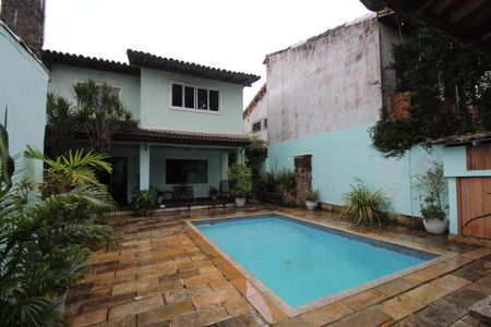 Casa à venda com 340m², 4 quartos e 1 vagaFrente da casa
