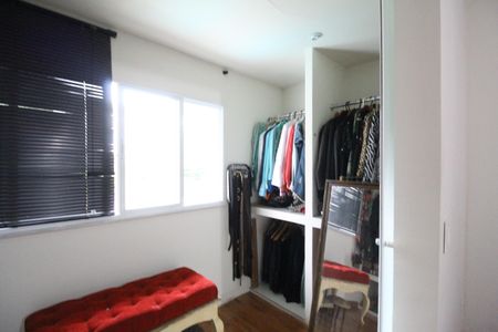 Casa à venda com 340m², 4 quartos e 1 vagaSuíte - Closet