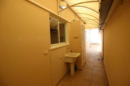 Casa de condomínio para alugar com 166m², 3 quartos e 2 vagasÁrea de Serviço