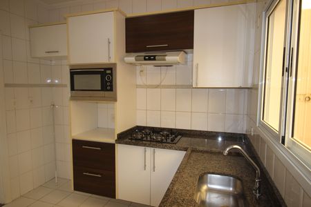 Casa de condomínio para alugar com 166m², 3 quartos e 2 vagasCozinha