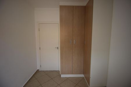 Casa de condomínio para alugar com 166m², 3 quartos e 2 vagasQuarto 2