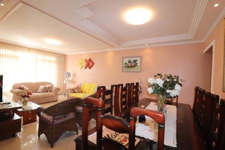 Apartamento à venda com 110m², 2 quartos e 1 vagaSala