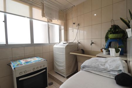 Apartamento à venda com 110m², 2 quartos e 1 vagaÁrea de Serviço