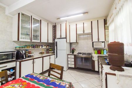 Casa à venda com 85m², 3 quartos e 2 vagasCozinha