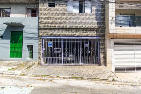 Casa à venda com 85m², 3 quartos e 2 vagasFachada + Plaquinha