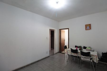 Casa à venda com 270m², 3 quartos e 6 vagasCopa