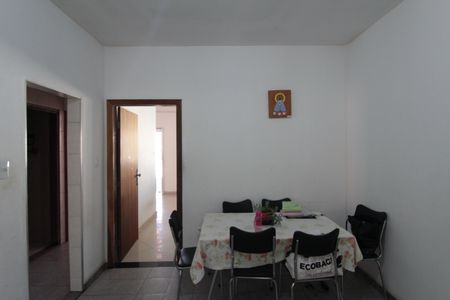 Casa à venda com 270m², 3 quartos e 6 vagasCopa