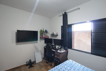 Casa à venda com 270m², 3 quartos e 6 vagasQuarto 2