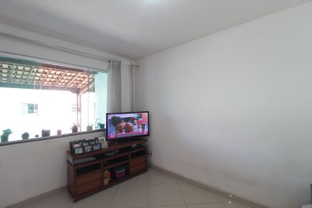 Casa à venda com 270m², 3 quartos e 6 vagasSala