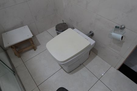 Casa à venda com 270m², 3 quartos e 6 vagasBanheiro da Suite