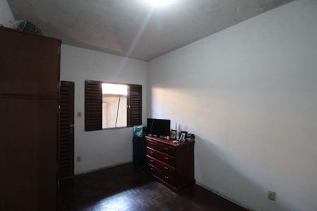 Casa à venda com 270m², 3 quartos e 6 vagasSuite