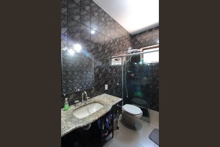 Casa à venda com 270m², 3 quartos e 6 vagasBanheiro Social