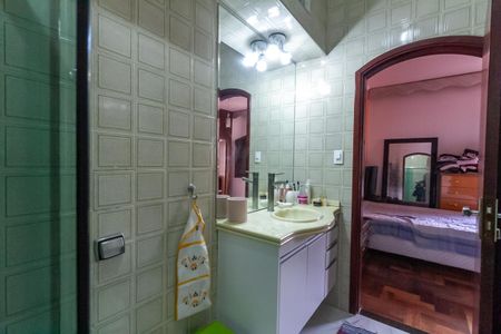 Casa à venda com 246m², 3 quartos e 4 vagas Casa à venda com 246m², 3 quartos e 4 vagasBanheiro da Suíte