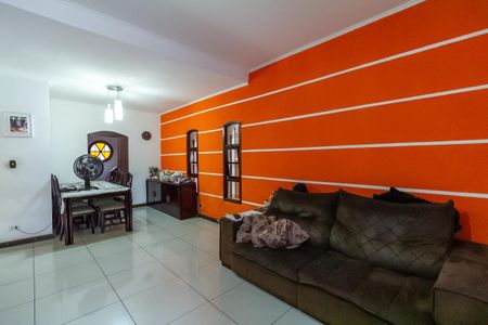 Casa à venda com 246m², 3 quartos e 4 vagas Casa à venda com 246m², 3 quartos e 4 vagasSala