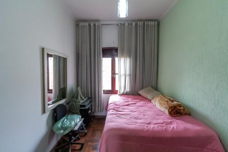 Casa à venda com 246m², 3 quartos e 4 vagas Casa à venda com 246m², 3 quartos e 4 vagasQuarto 1