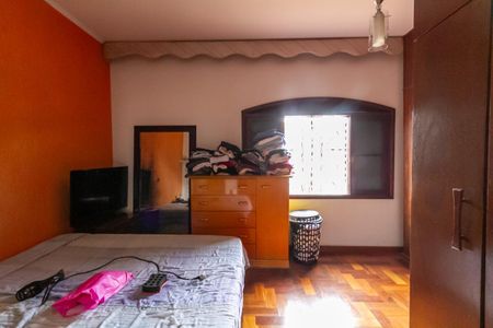 Casa à venda com 246m², 3 quartos e 4 vagas Casa à venda com 246m², 3 quartos e 4 vagasSuíte