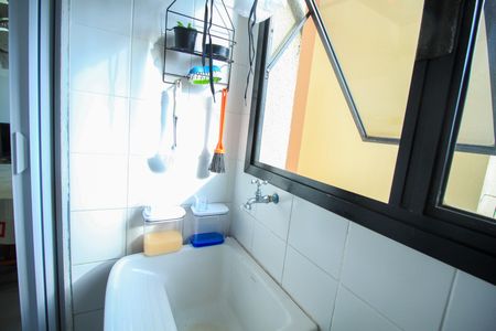 Apartamento à venda com 72m², 2 quartos e 1 vagaÁrea de Serviço