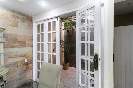 Casa à venda com 310m², 4 quartos e 4 vagas Casa à venda com 310m², 4 quartos e 4 vagasSala de jantar - Jardim de inverno