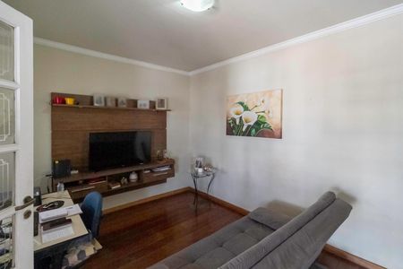 Casa à venda com 310m², 4 quartos e 4 vagas Casa à venda com 310m², 4 quartos e 4 vagasCasa 2 - Sala