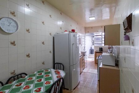 Casa à venda com 310m², 4 quartos e 4 vagas Casa à venda com 310m², 4 quartos e 4 vagasCozinha