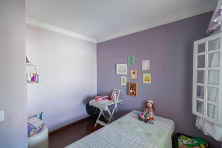 Casa à venda com 310m², 4 quartos e 4 vagas Casa à venda com 310m², 4 quartos e 4 vagasQuarto 1