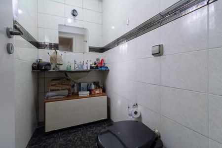 Casa à venda com 310m², 4 quartos e 4 vagas Casa à venda com 310m², 4 quartos e 4 vagasCasa 2 - Lavabo