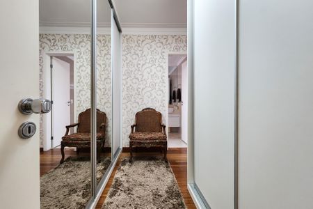 Apartamento à venda com 180m², 3 quartos e 3 vagasSuíte 2