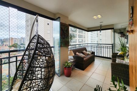 Apartamento à venda com 180m², 3 quartos e 3 vagasVaranda Sala