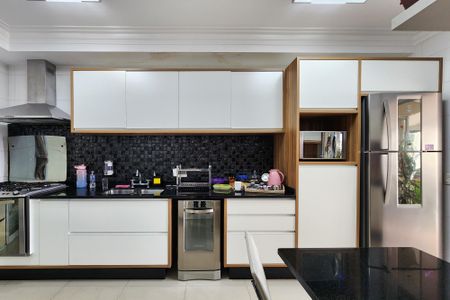 Apartamento à venda com 180m², 3 quartos e 3 vagasCozinha