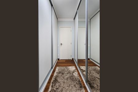 Apartamento à venda com 180m², 3 quartos e 3 vagasSuíte 2