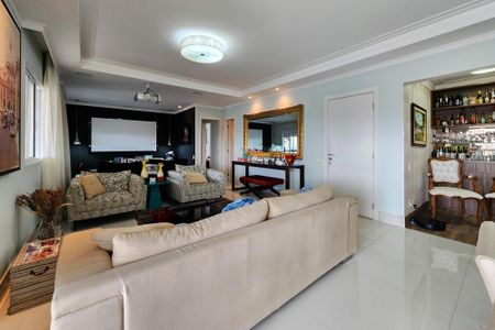 Apartamento à venda com 180m², 3 quartos e 3 vagasSala