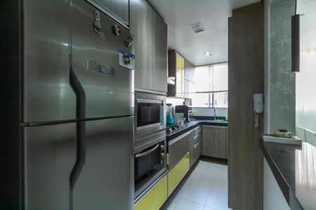 Apartamento à venda com 118m², 2 quartos e 2 vagasCozinha