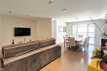 Apartamento à venda com 131m², 4 quartos e 2 vagasSala