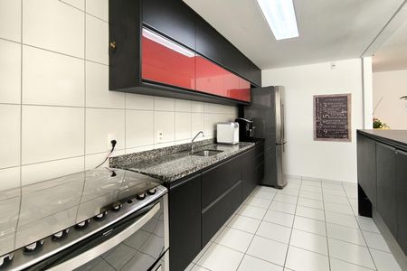 Apartamento à venda com 131m², 4 quartos e 2 vagasCozinha