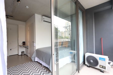 Studio para alugar com 26m², 1 quarto e sem vagaVaranda