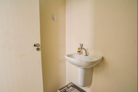 Casa à venda com 471m², 3 quartos e 8 vagasBanheiro Escritório