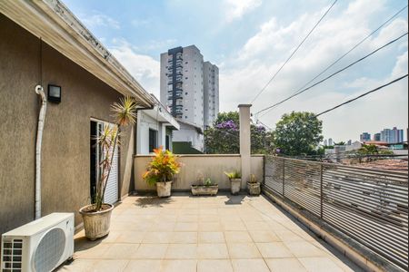 Casa à venda com 471m², 3 quartos e 8 vagasVaranda