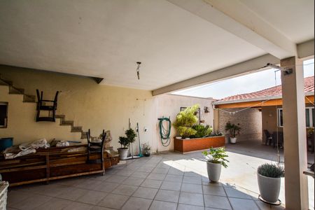 Casa à venda com 471m², 3 quartos e 8 vagasQuintal