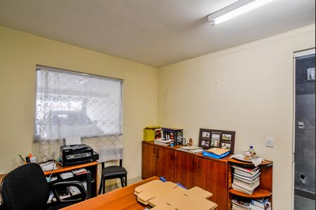 Casa à venda com 471m², 3 quartos e 8 vagasEscritório