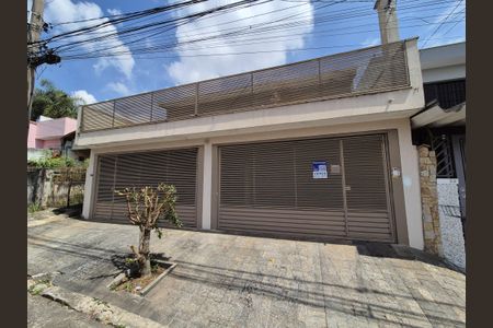 Casa à venda com 471m², 3 quartos e 8 vagasFachada