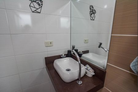 Casa à venda com 471m², 3 quartos e 8 vagasBanheiro Social