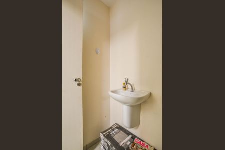 Casa à venda com 471m², 3 quartos e 8 vagasBanheiro Escritório