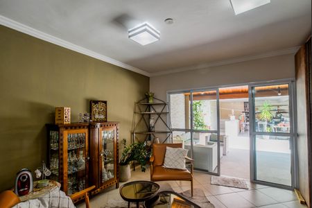 Casa à venda com 471m², 3 quartos e 8 vagasSala 2