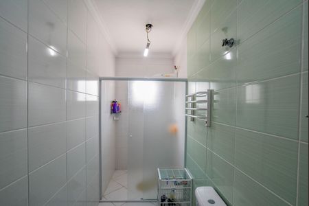 Casa à venda com 471m², 3 quartos e 8 vagasBanheiro da Suíte 1