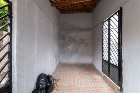 Casa à venda com 269m², 5 quartos e 1 vaga Casa à venda com 269m², 5 quartos e 1 vagaCasa 2 - Quintal