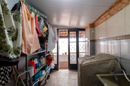 Casa à venda com 269m², 5 quartos e 1 vaga Casa à venda com 269m², 5 quartos e 1 vagaCasa 1 - Área de Serviço