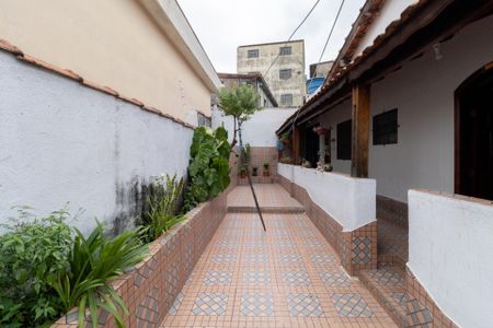 Casa à venda com 269m², 5 quartos e 1 vaga Casa à venda com 269m², 5 quartos e 1 vagaCasa 1 - Quintal