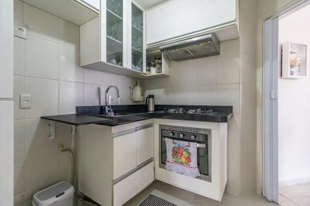 Apartamento para alugar com 70m², 2 quartos e 2 vagasCozinha