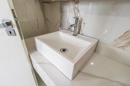 Apartamento para alugar com 70m², 2 quartos e 2 vagasBanheiro da Suíte